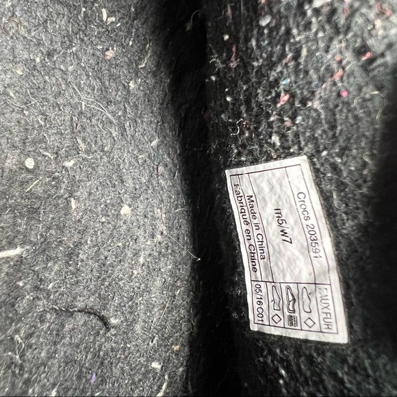 Crocs Classic Lined Clog Black Size 5M 7W - Picture 6 of 6